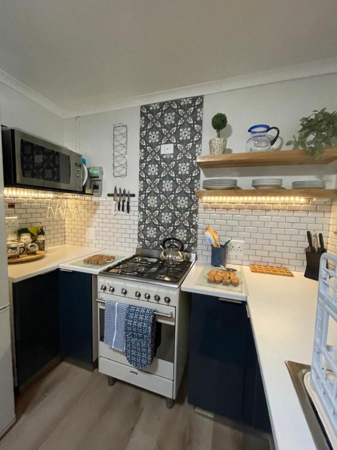 Adorable 2 Bedroom Cottage With Spacious Veranda هيرمانوس المظهر الخارجي الصورة